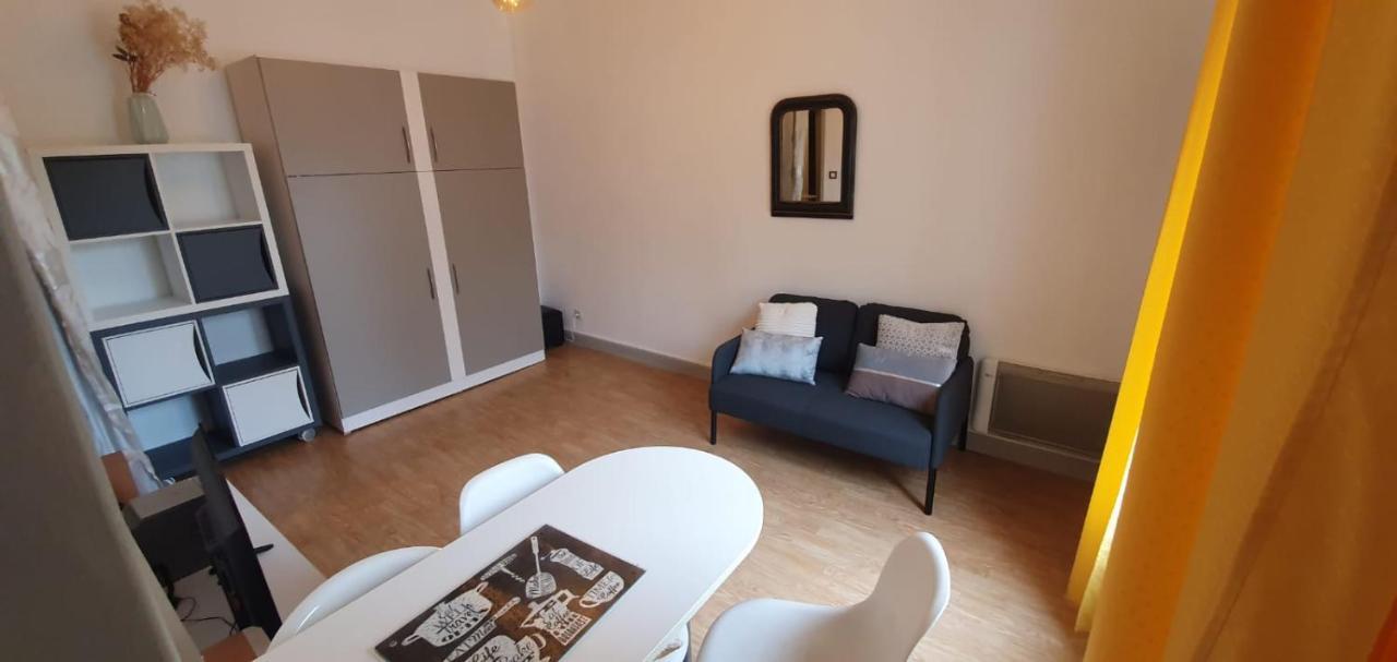 Studio Lumineux Au Centre Ville Bagnères-de-Bigorre Kültér fotó