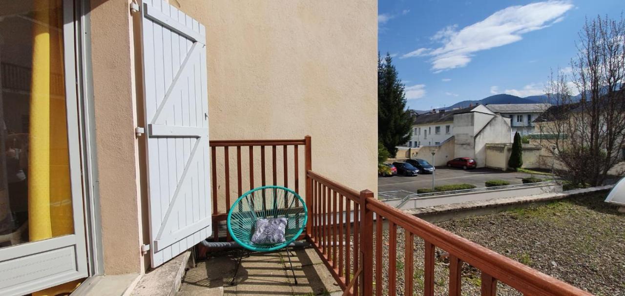Studio Lumineux Au Centre Ville Bagnères-de-Bigorre Kültér fotó